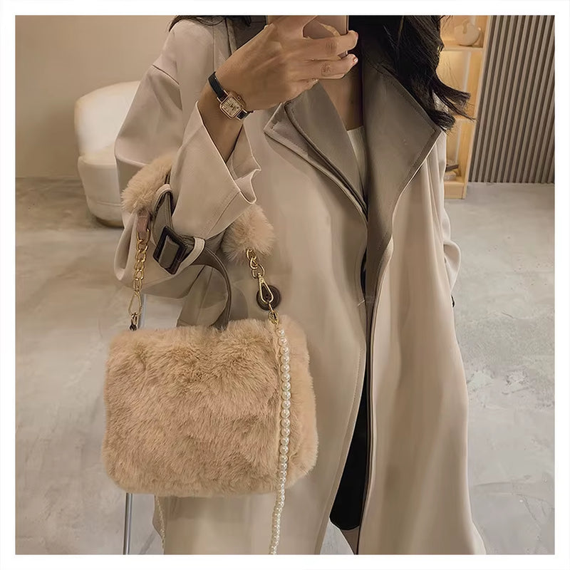 Autumn and Winter Plush Handbag for Woman New Small Chain Crossbody Bag Fashion Small Square Bag Single Shoulder Bag